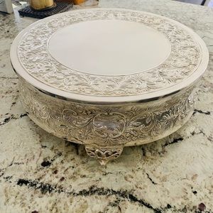 Silver 18 inch Round Wedding cake stand